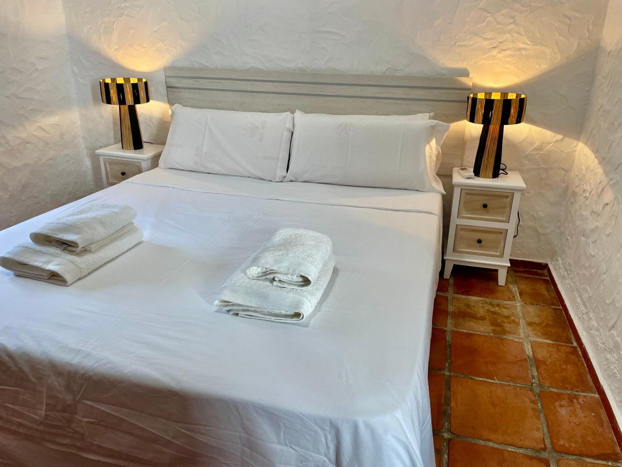 Chalet Con Piscina Privada En Bolonia 塔里法 外观 照片
