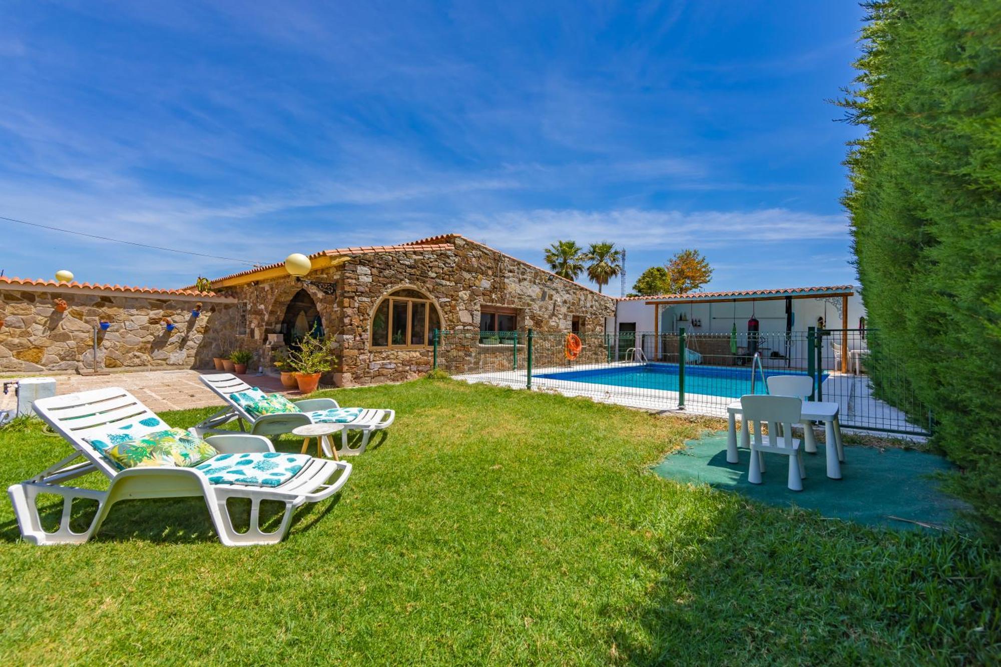 Chalet Con Piscina Privada En Bolonia 塔里法 外观 照片